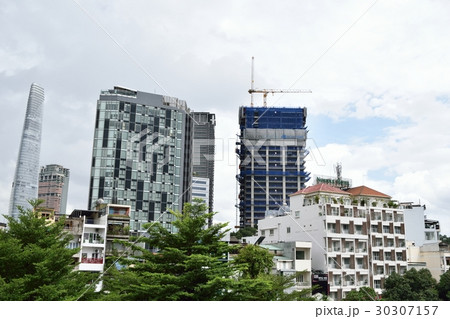 高層ビルの建築が進むホーチミン市1区（ベトナム） 30307157