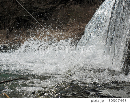 水しぶき 水しぶき 30307443