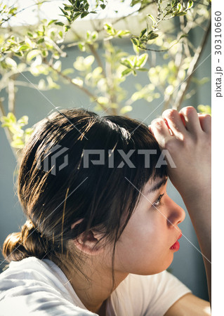 ボタニカル 女性ポートレート イノセント ボタニカル 女性ポートレート イノセント 30310660