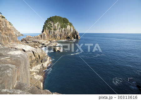 青空バック楯ヶ崎寸景 30313616