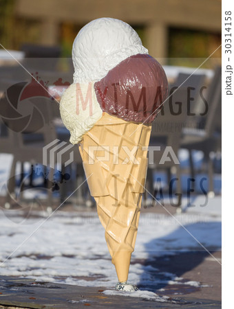 Ice cream cone Ice cream cone 30314158