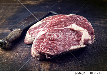 Dry Aged Barbecue Rib-Eye Double Steak 30317120