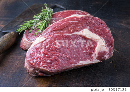 Dry Aged Barbecue Rib-Eye Double Steak 30317121