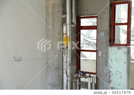 改修工事 30317979