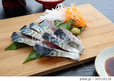 しめ鯖 きずし 和食 日本酒 しめ鯖 きずし 和食 日本酒 30318118