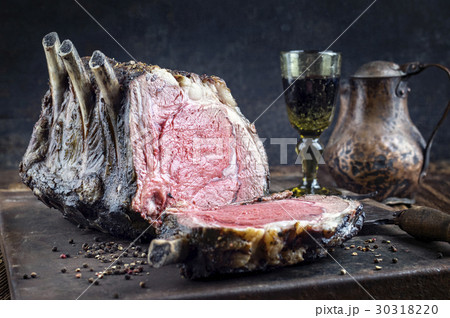 Dry Aged Barbecue Cote De Boeuf Dry Aged Barbecue Cote De Boeuf 30318220