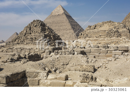 Great Egyptian pyramids in Giza, Cairo 30323061