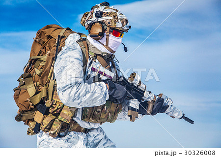 Winter arctic mountains warfare Winter arctic mountains warfare 30326008