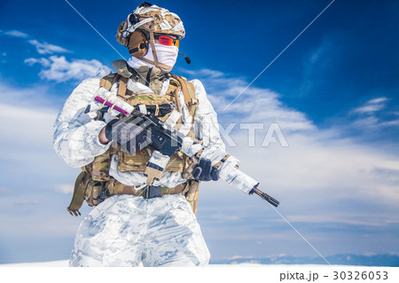 Winter arctic mountains warfare 30326053