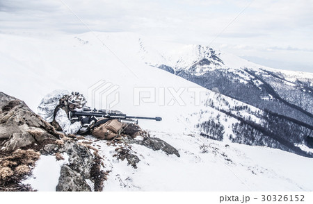 Winter arctic mountains warfare Winter arctic mountains warfare 30326152