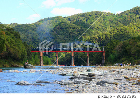 荒川を渡るSL 30327595