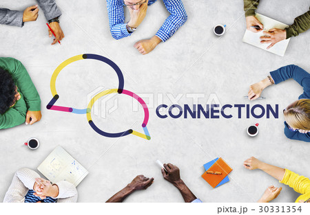 Chat online speech bubble icon 30331354