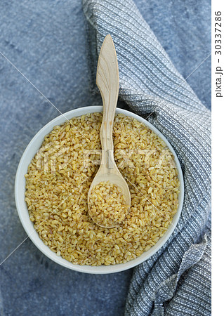 bulgur in a bowl 30337286