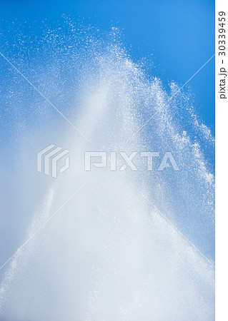水しぶき（ボケ・ブレ・動感表現） 30339459