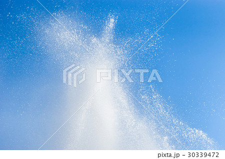 水しぶき（ボケ・ブレ・動感表現） 30339472