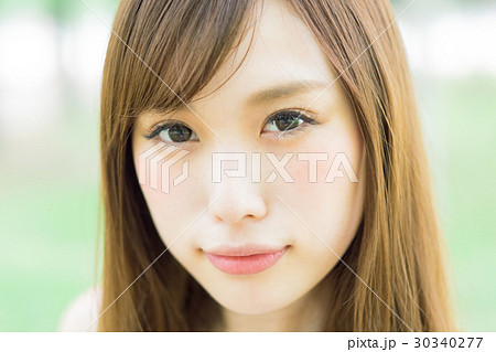 まつげエクステ　女性 30340277