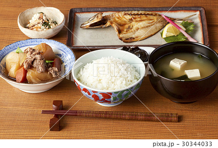 アジの干物の和定食 30344033