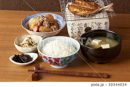 アジのみりん干しの和定食 アジのみりん干しの和定食 30344034