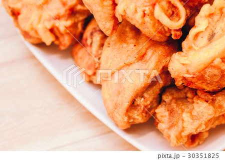 鶏 チキン ニワトリ 30351825