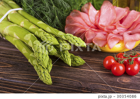 Fresh Asparagus 30354086