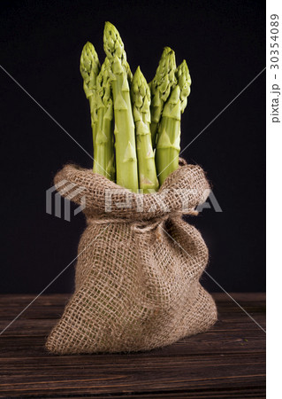 Fresh Asparagus 30354089