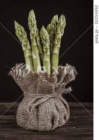 Fresh Asparagus 30354092