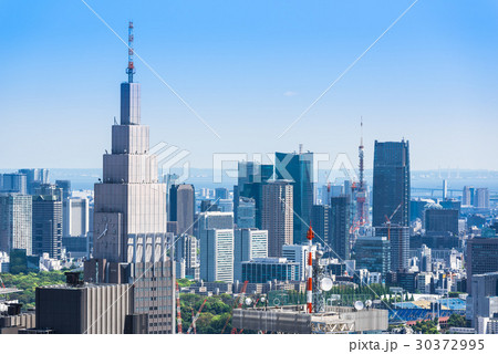 東京 ドコモタワーと港区周辺の高層ビルの写真素材