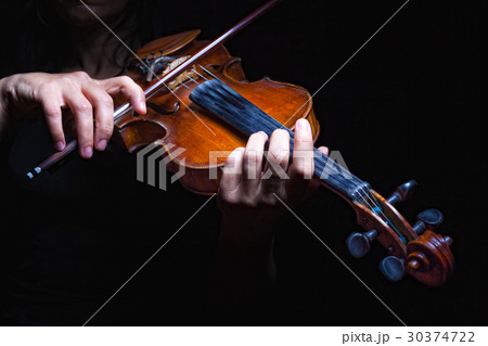 Musician playing violin 30374722