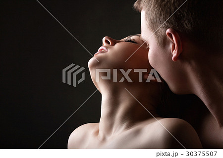 Couple in love 30375507