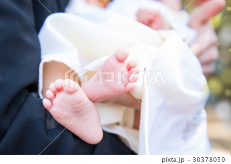 新生児 赤ちゃんの足 新生児 赤ちゃんの足 30378059