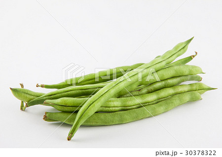 Green bean (Phaseolus vulgaris) isolated Green bean (Phaseolus vulgaris) isolated 30378322