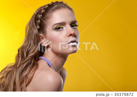 Portrait of a beautiful woman  30379872