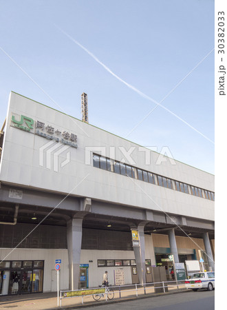 JR中央・総武線の阿佐ヶ谷駅(東京都杉並区) JR中央・総武線の阿佐ヶ谷駅(東京都杉並区) 30382033