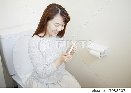 妊娠検査 30382074