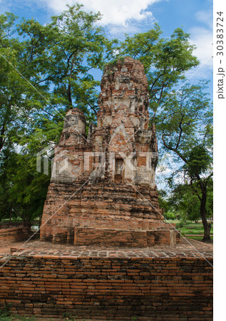 Wat Mahathat temple 30383724