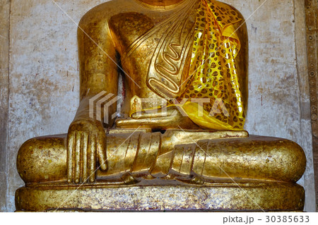 Buddha statues in the temple at Bagan Buddha statues in the temple at Bagan 30385633