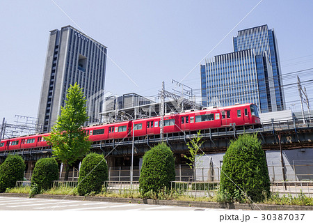 名古屋都市風景 名駅通り ささしまライブ24東交差点付近 グローバルゲートと愛知大学と名鉄電車 名古屋都市風景 名駅通り ささしまライブ24東交差点付近 グローバルゲートと愛知大学と名鉄電車 30387037