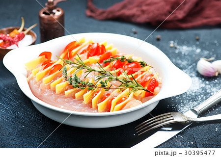 chicken breast 30395477