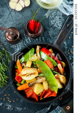 mix vegetables mix vegetables 30395568