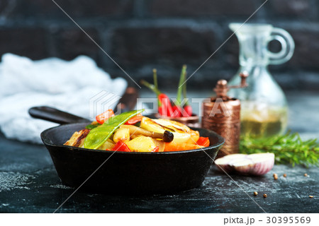 mix vegetables mix vegetables 30395569