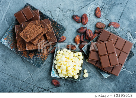 chocolate 30395618