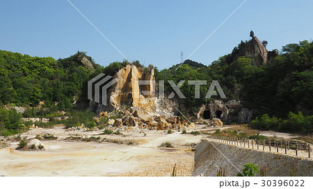 泉山磁石場(日本磁器発祥の地) 泉山磁石場(日本磁器発祥の地) 30396022