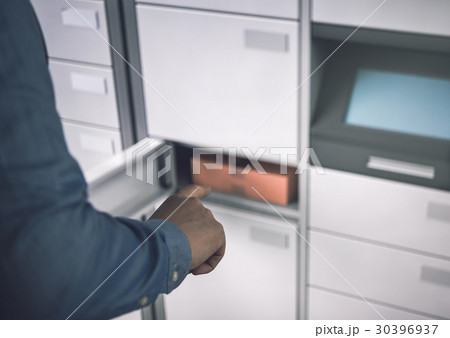 宅配ロッカーのイメージ 宅配ロッカーのイメージ 30396937