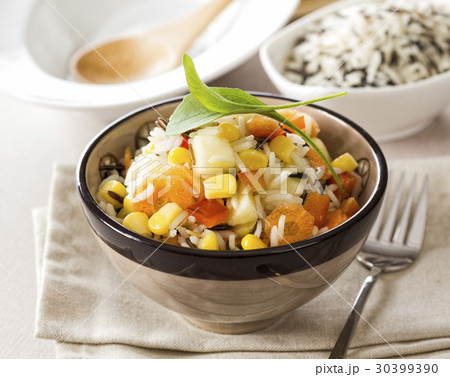 Delicious fresh rice salad 30399390