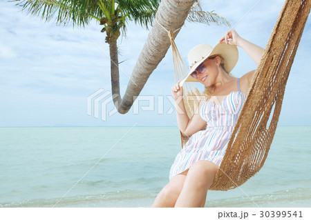 in hammock 30399541