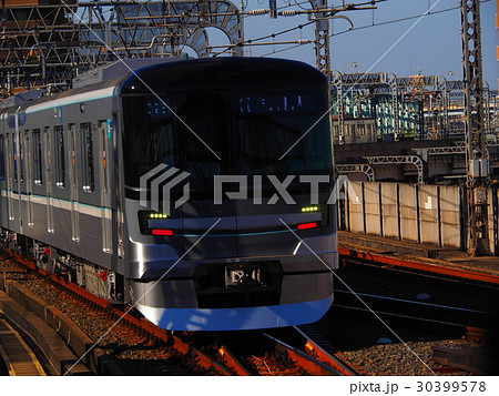 東京メトロ日比谷線13000系 30399578