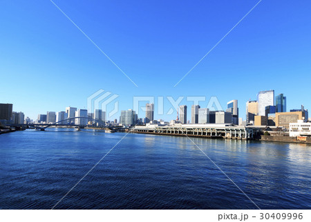 【東京都】都市風景（築地市場・冬編） 30409996