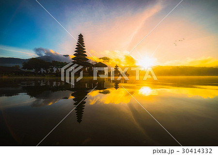 Pura Ulun Danu Bratan bali indonesia 30414332