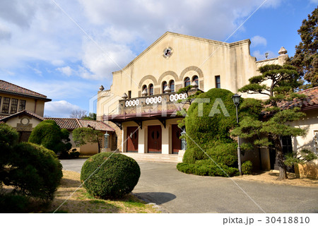 神戸女学院 岡田山キャンパス　講堂　（重要文化財） 30418810