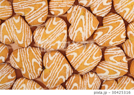 Cookies in heart shape Cookies in heart shape 30425316